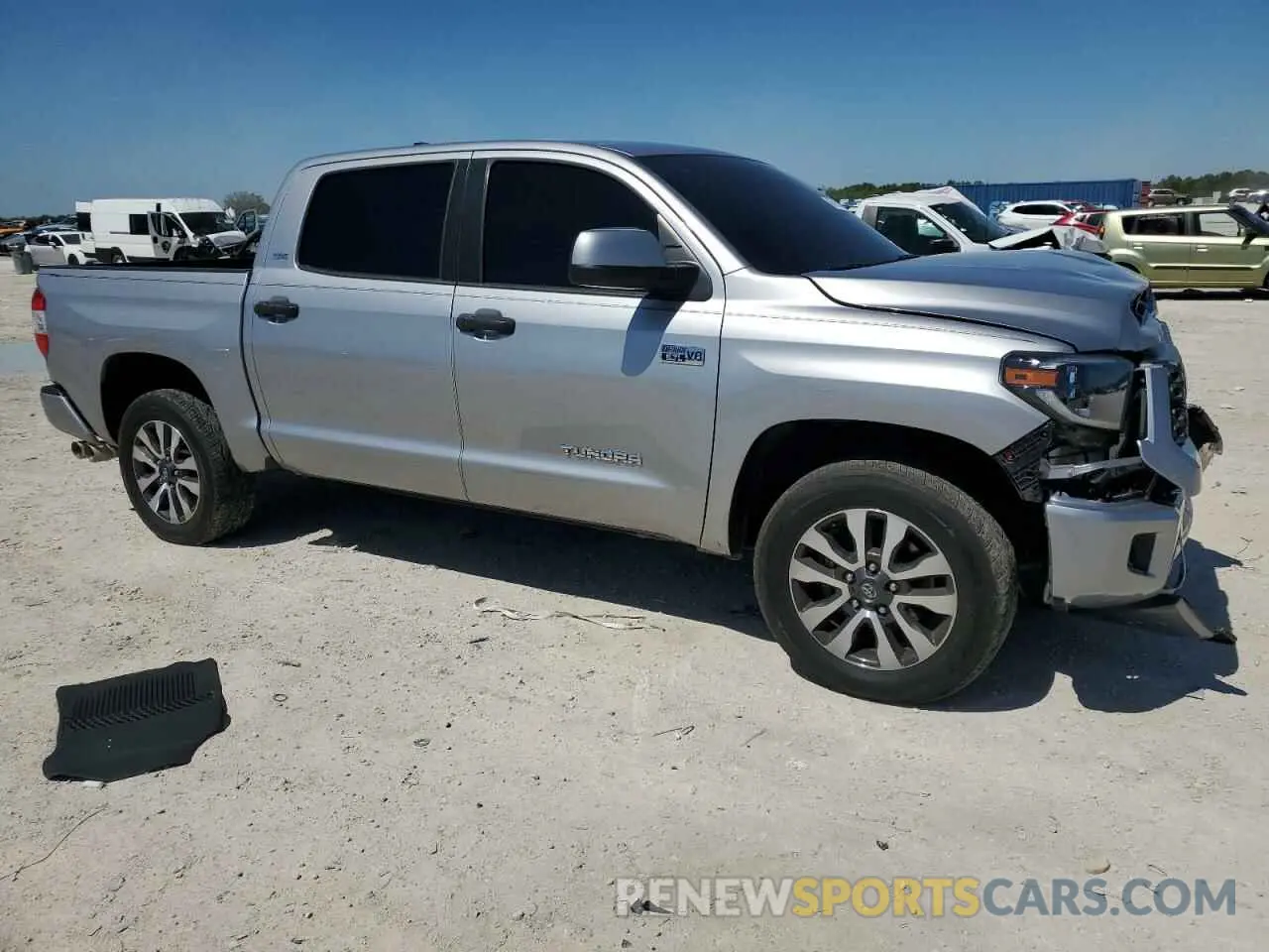 4 Photograph of a damaged car 5TFDY5F12LX942201 TOYOTA TUNDRA 2020