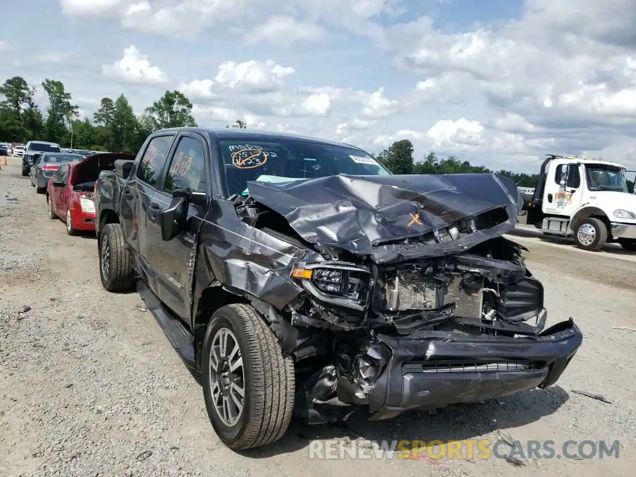 1 Photograph of a damaged car 5TFDY5F12LX954123 TOYOTA TUNDRA 2020