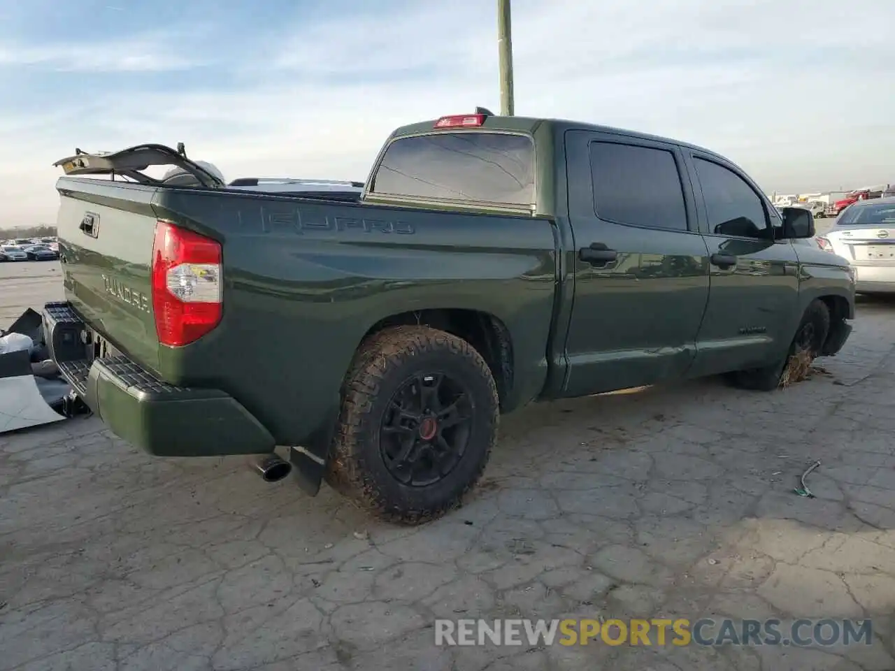 3 Photograph of a damaged car 5TFDY5F13LX894580 TOYOTA TUNDRA 2020