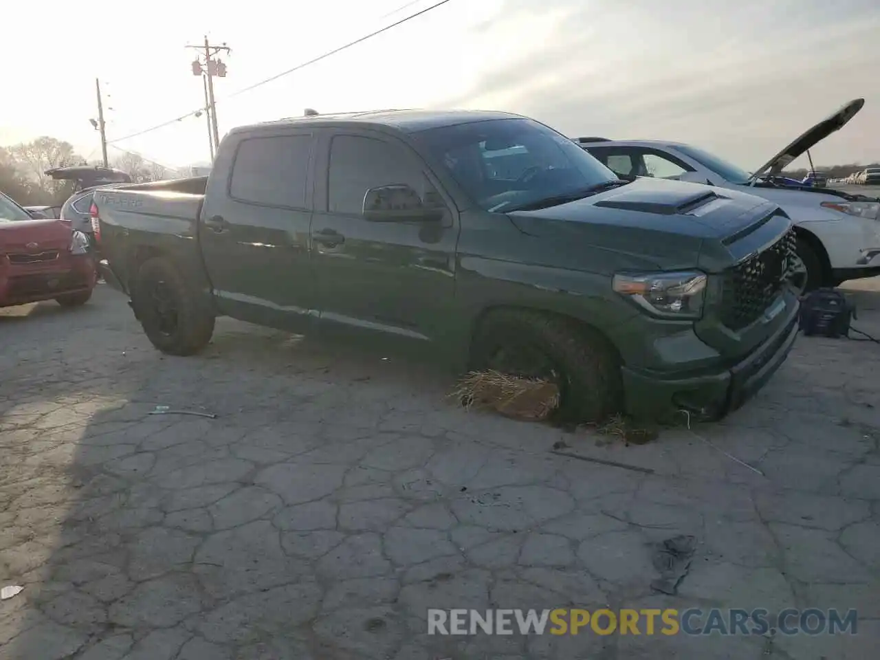 4 Photograph of a damaged car 5TFDY5F13LX894580 TOYOTA TUNDRA 2020