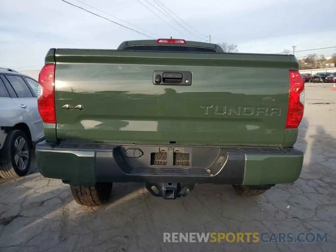 6 Photograph of a damaged car 5TFDY5F13LX894580 TOYOTA TUNDRA 2020