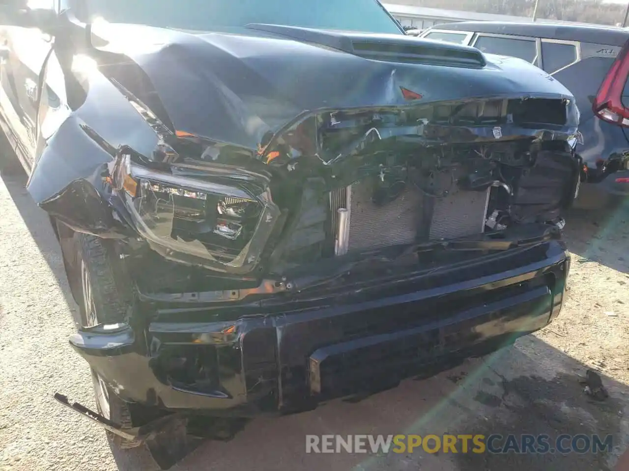 9 Photograph of a damaged car 5TFDY5F13LX906596 TOYOTA TUNDRA 2020