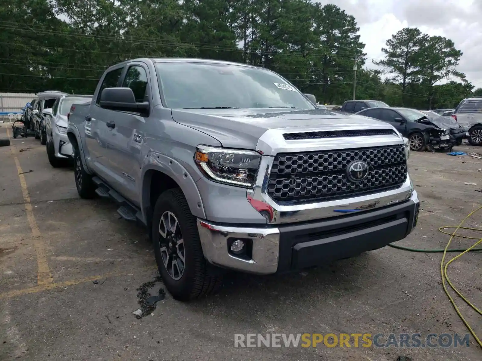 1 Photograph of a damaged car 5TFDY5F13LX928078 TOYOTA TUNDRA 2020