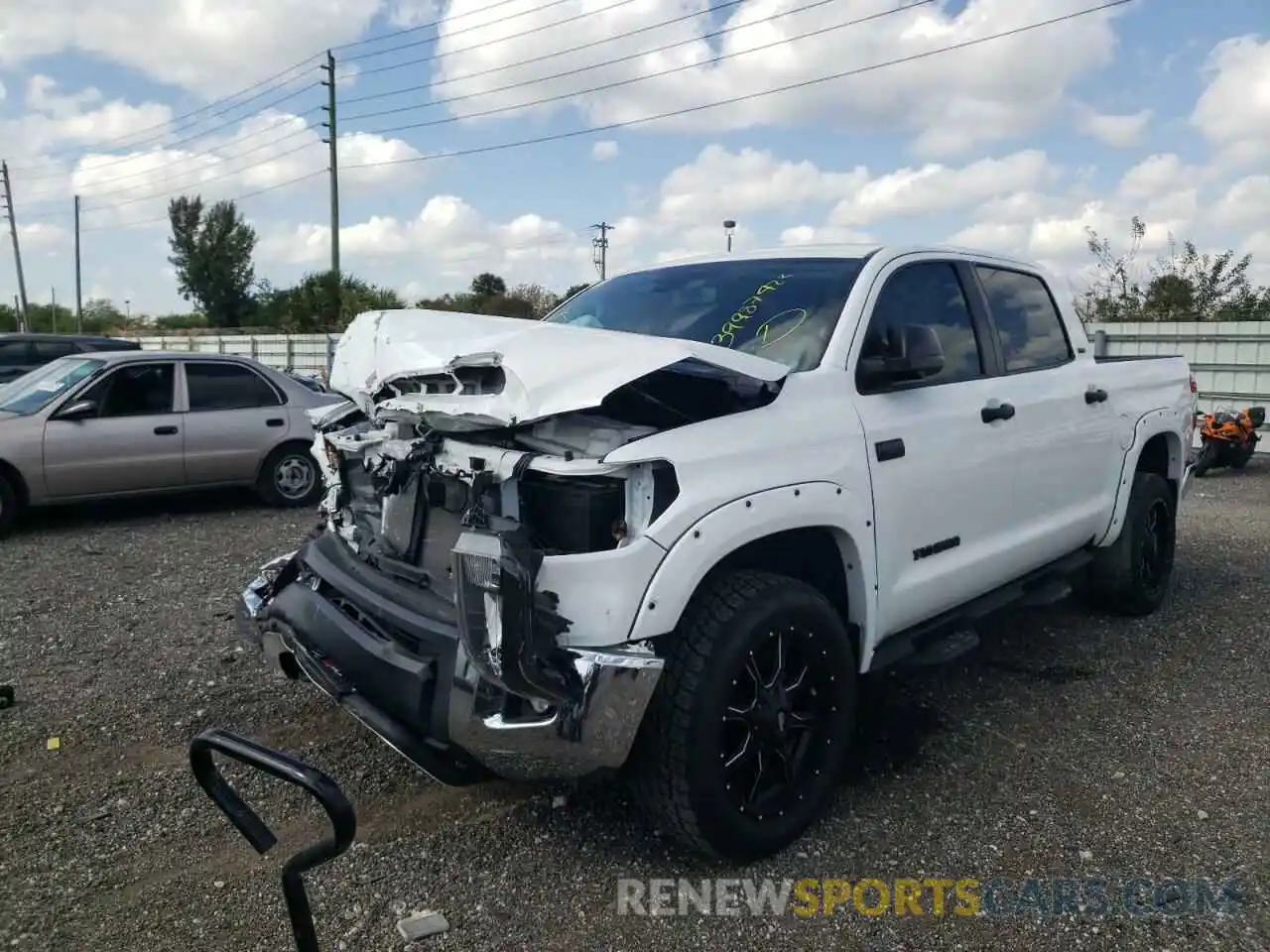 2 Photograph of a damaged car 5TFDY5F13LX928596 TOYOTA TUNDRA 2020