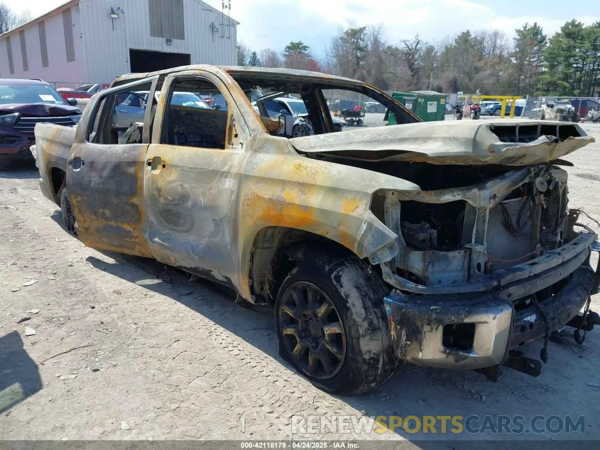 1 Photograph of a damaged car 5TFDY5F13LX932471 TOYOTA TUNDRA 2020