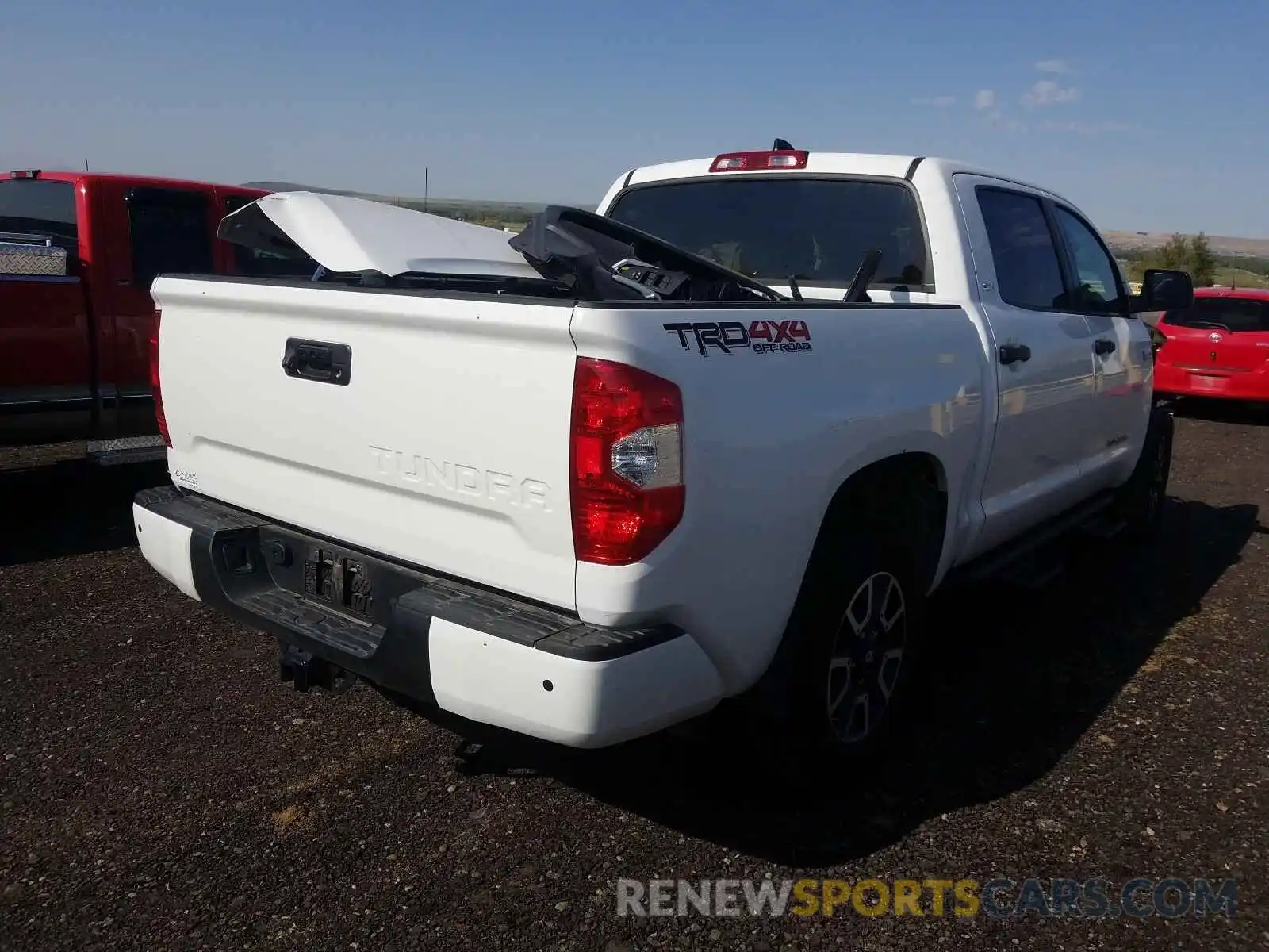 4 Photograph of a damaged car 5TFDY5F14LX892577 TOYOTA TUNDRA 2020