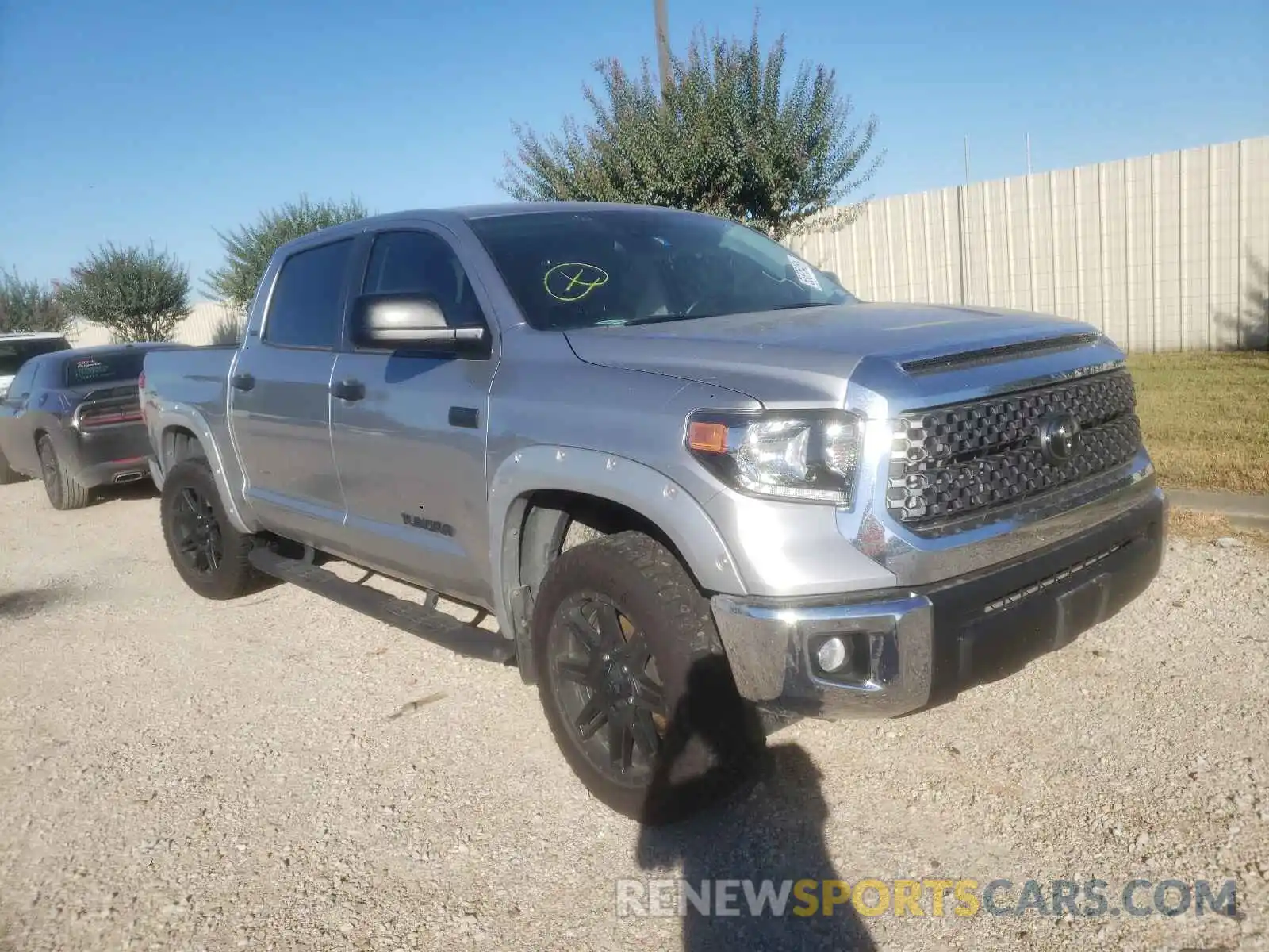 1 Photograph of a damaged car 5TFDY5F14LX911712 TOYOTA TUNDRA 2020