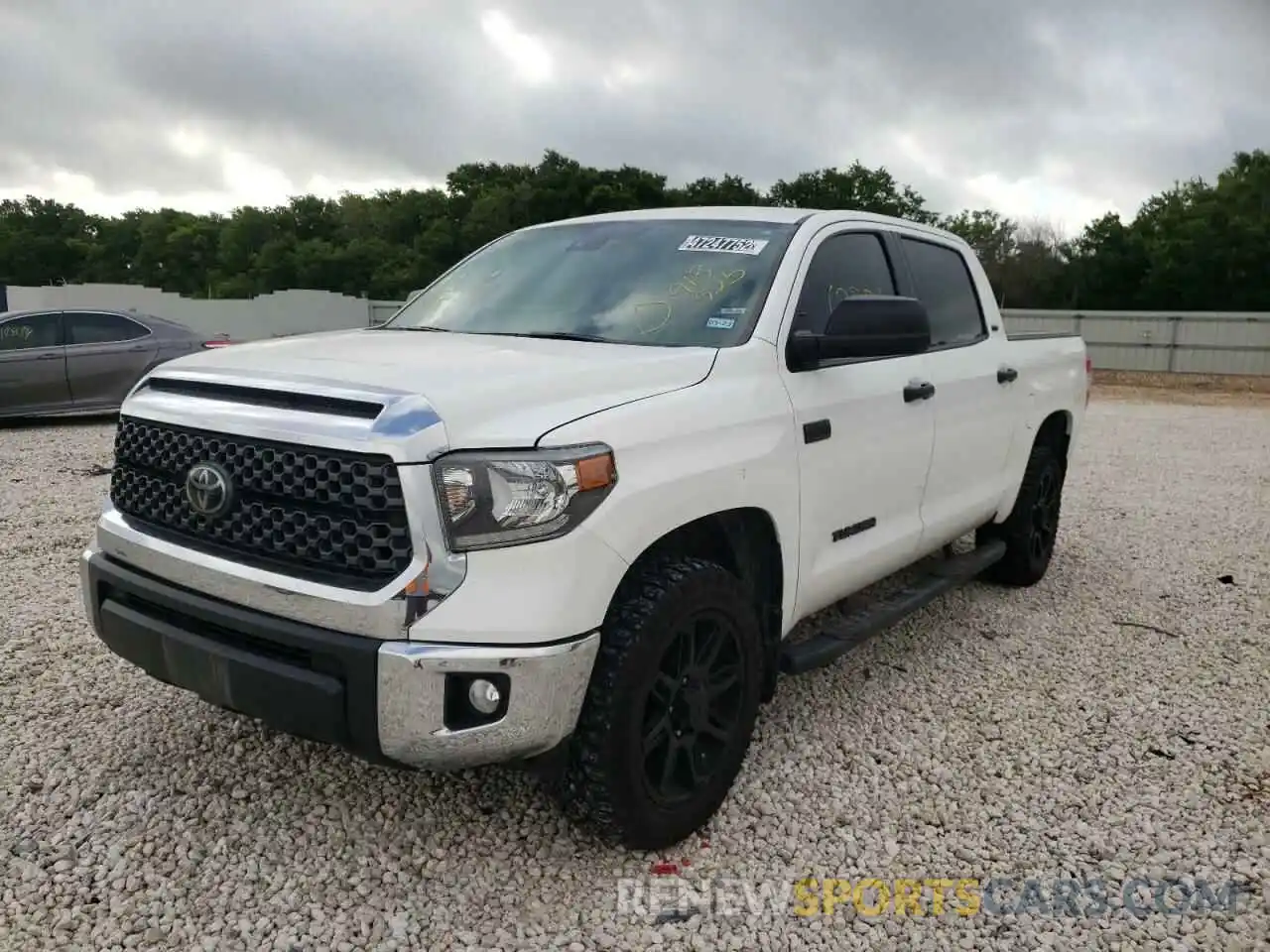 2 Photograph of a damaged car 5TFDY5F14LX913525 TOYOTA TUNDRA 2020