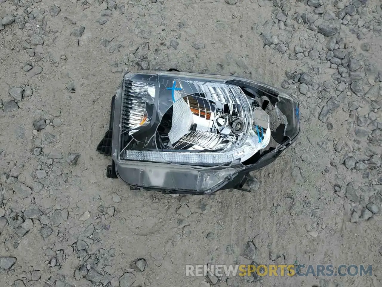 12 Photograph of a damaged car 5TFDY5F14LX926839 TOYOTA TUNDRA 2020