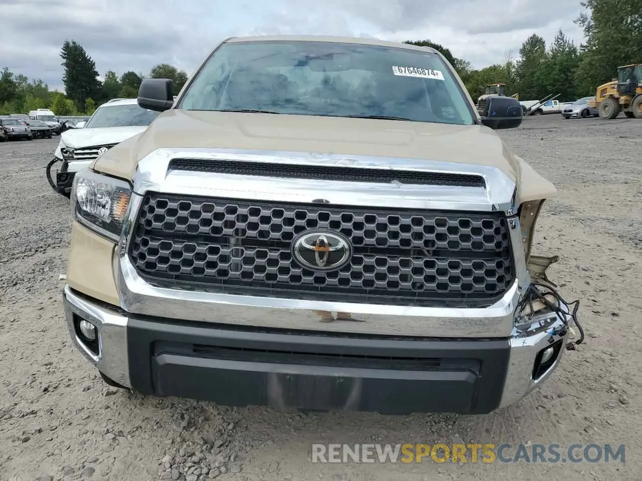 5 Photograph of a damaged car 5TFDY5F14LX926839 TOYOTA TUNDRA 2020