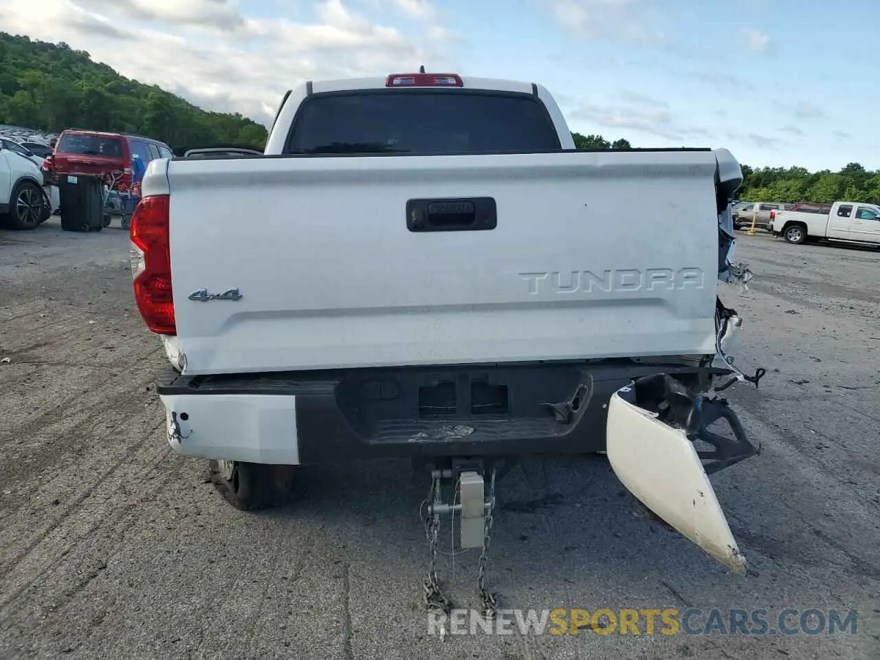 6 Photograph of a damaged car 5TFDY5F14LX946217 TOYOTA TUNDRA 2020