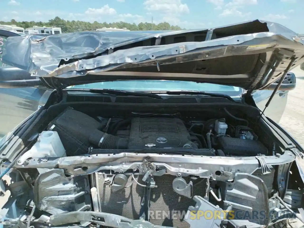 7 Photograph of a damaged car 5TFDY5F14LX948923 TOYOTA TUNDRA 2020