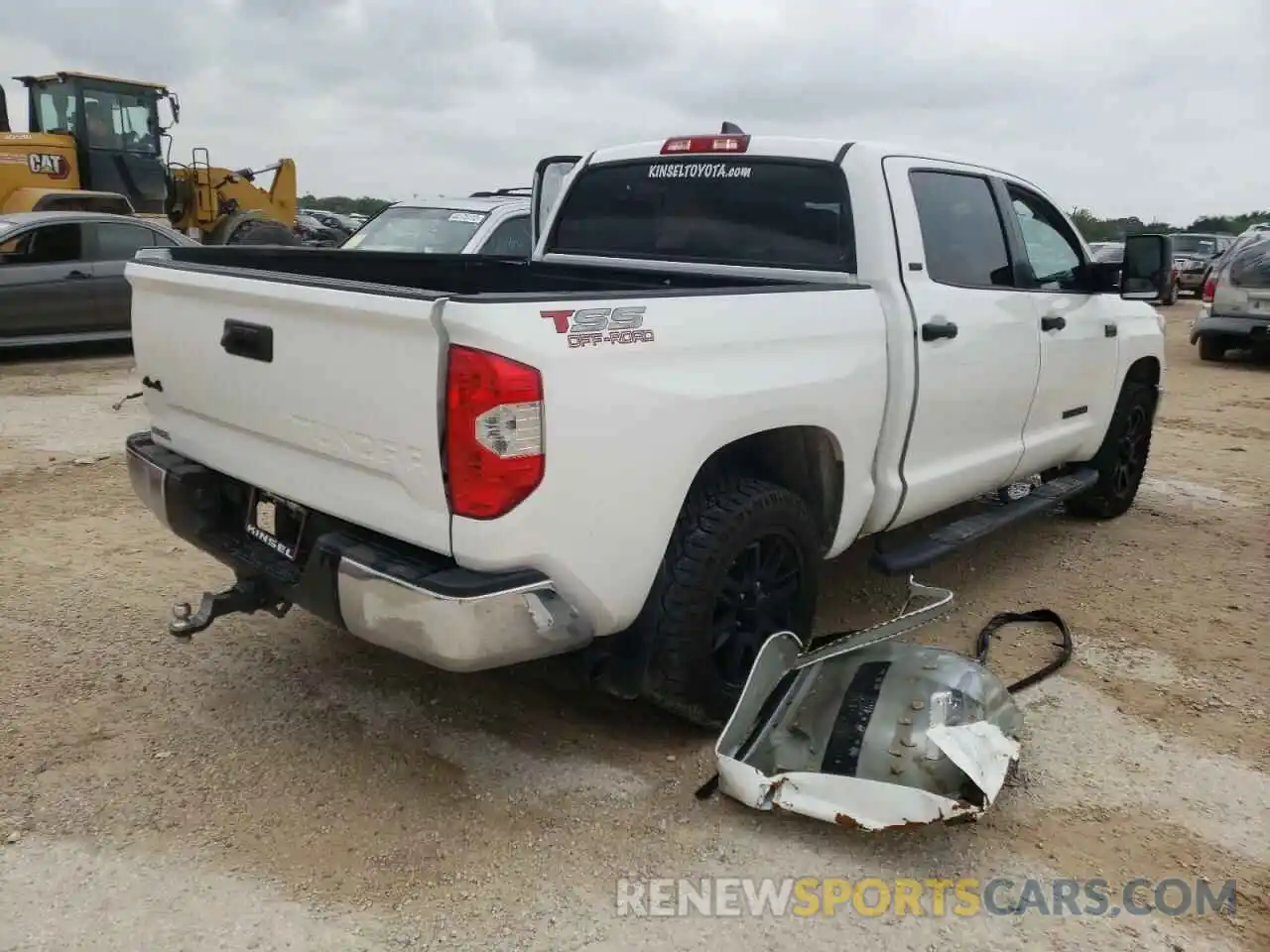 4 Photograph of a damaged car 5TFDY5F14LX953216 TOYOTA TUNDRA 2020