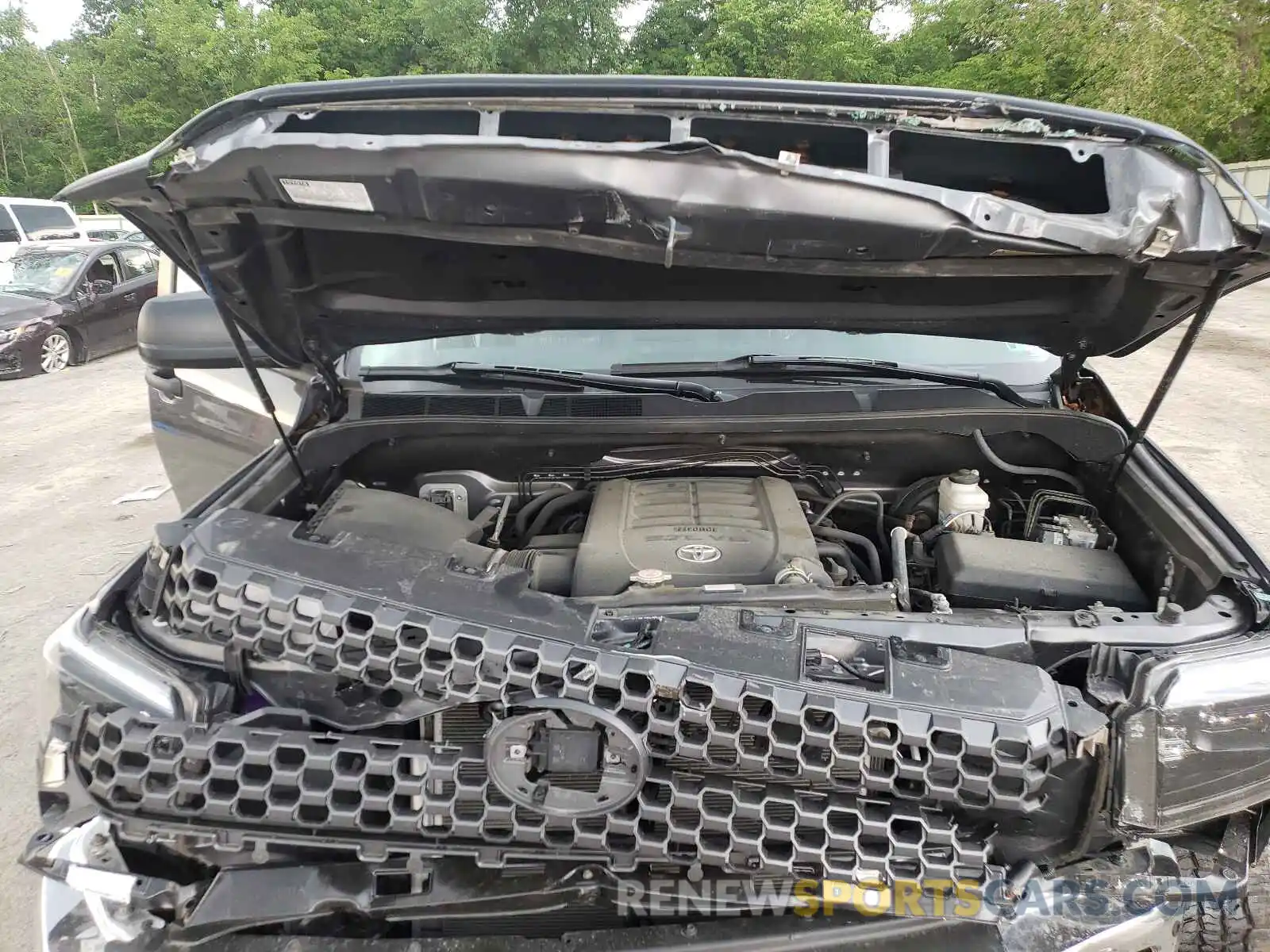 7 Photograph of a damaged car 5TFDY5F15LX880163 TOYOTA TUNDRA 2020