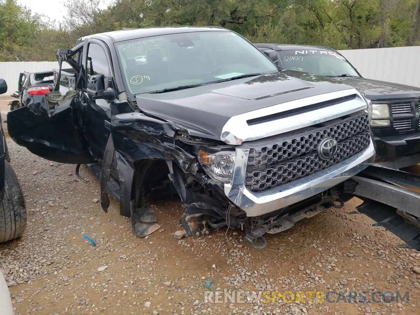 1 Photograph of a damaged car 5TFDY5F16LX921352 TOYOTA TUNDRA 2020