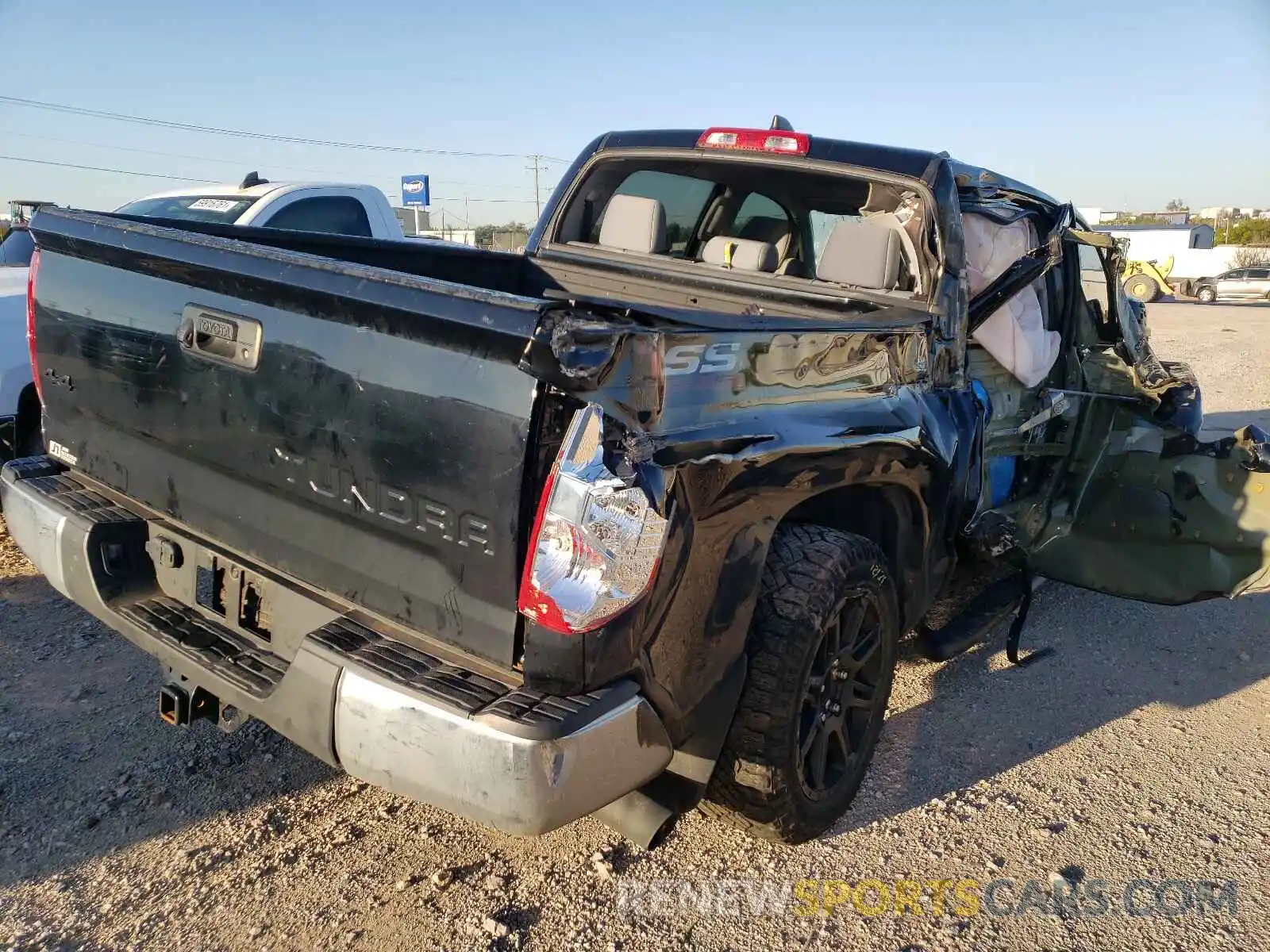 4 Photograph of a damaged car 5TFDY5F16LX921352 TOYOTA TUNDRA 2020