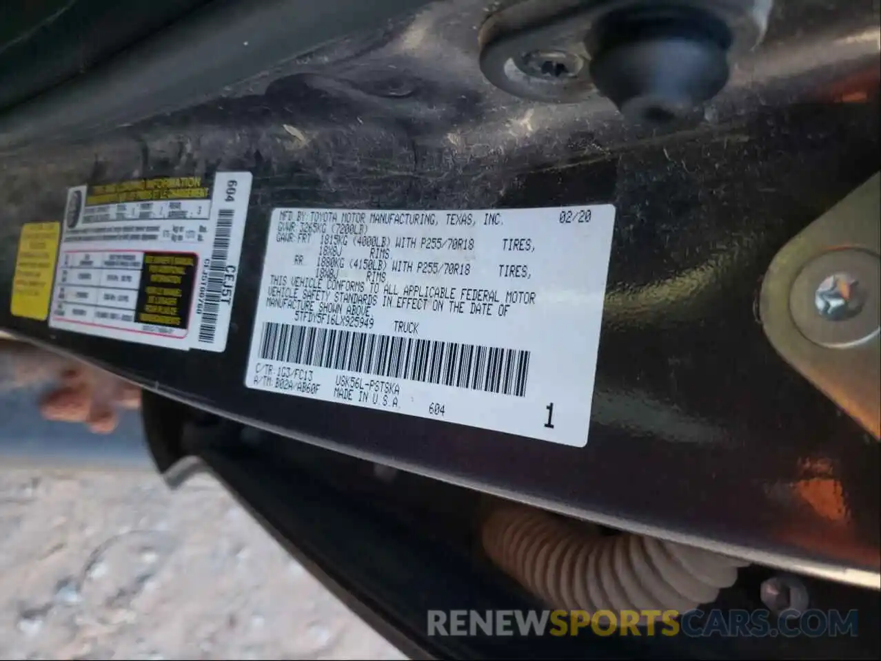 10 Photograph of a damaged car 5TFDY5F16LX925949 TOYOTA TUNDRA 2020