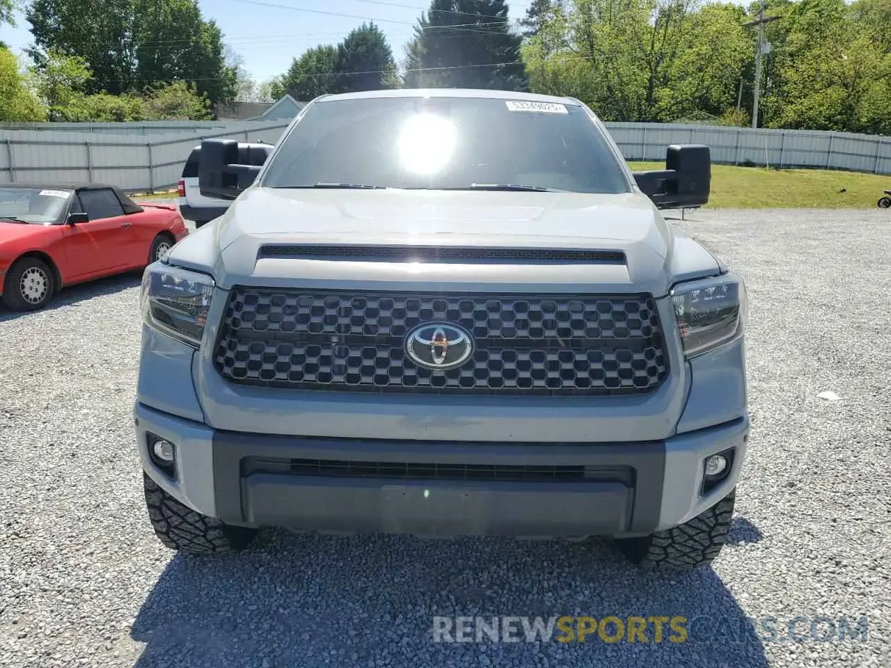 5 Photograph of a damaged car 5TFDY5F16LX930567 TOYOTA TUNDRA 2020