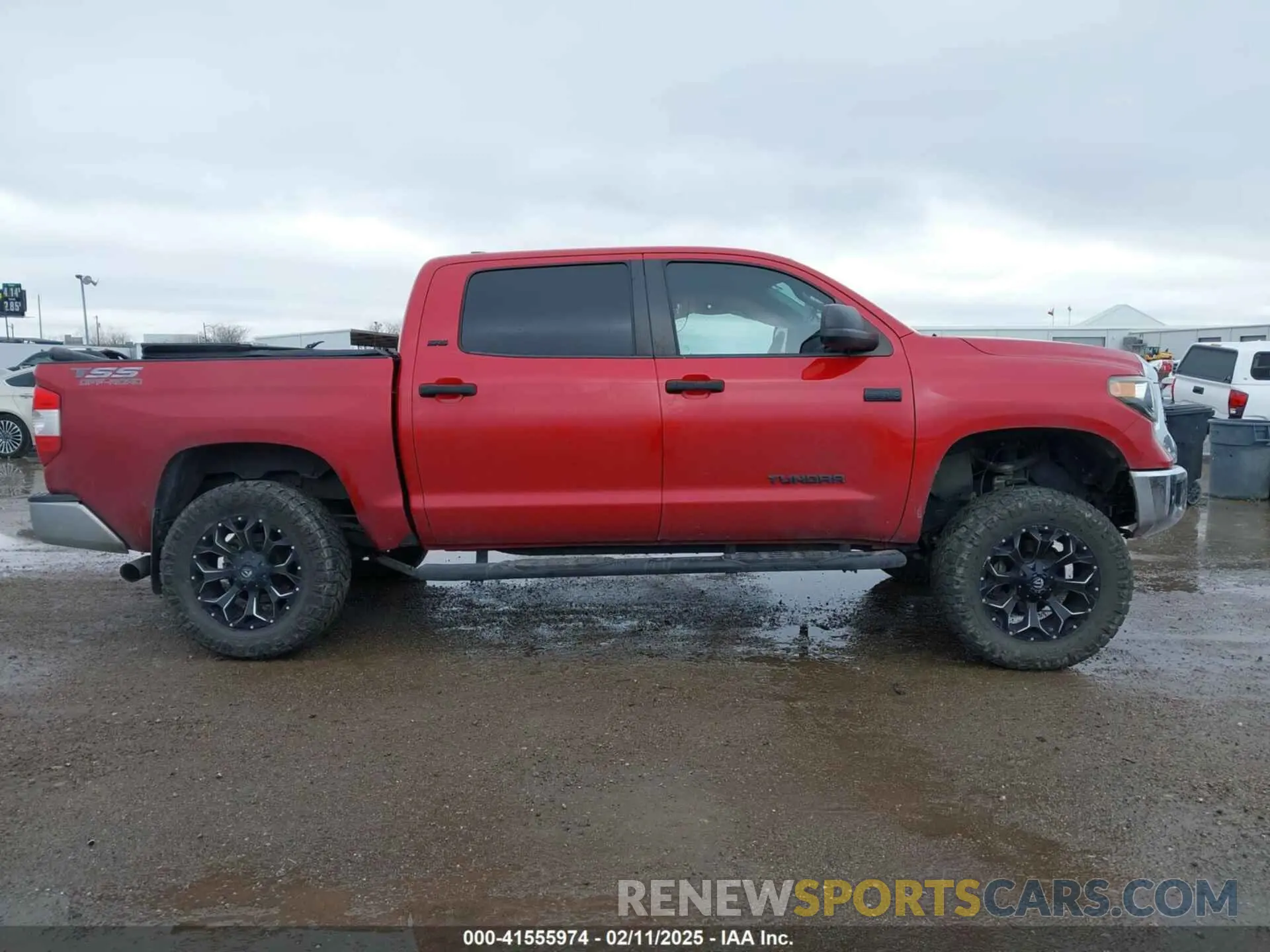 13 Photograph of a damaged car 5TFDY5F16LX938135 TOYOTA TUNDRA 2020