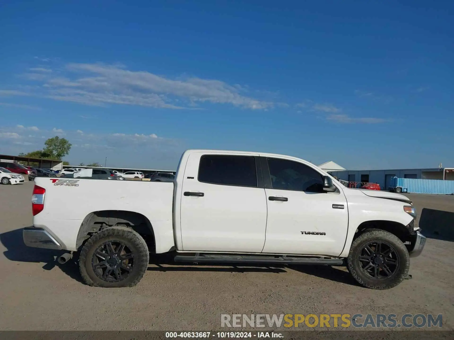 13 Photograph of a damaged car 5TFDY5F16LX945215 TOYOTA TUNDRA 2020