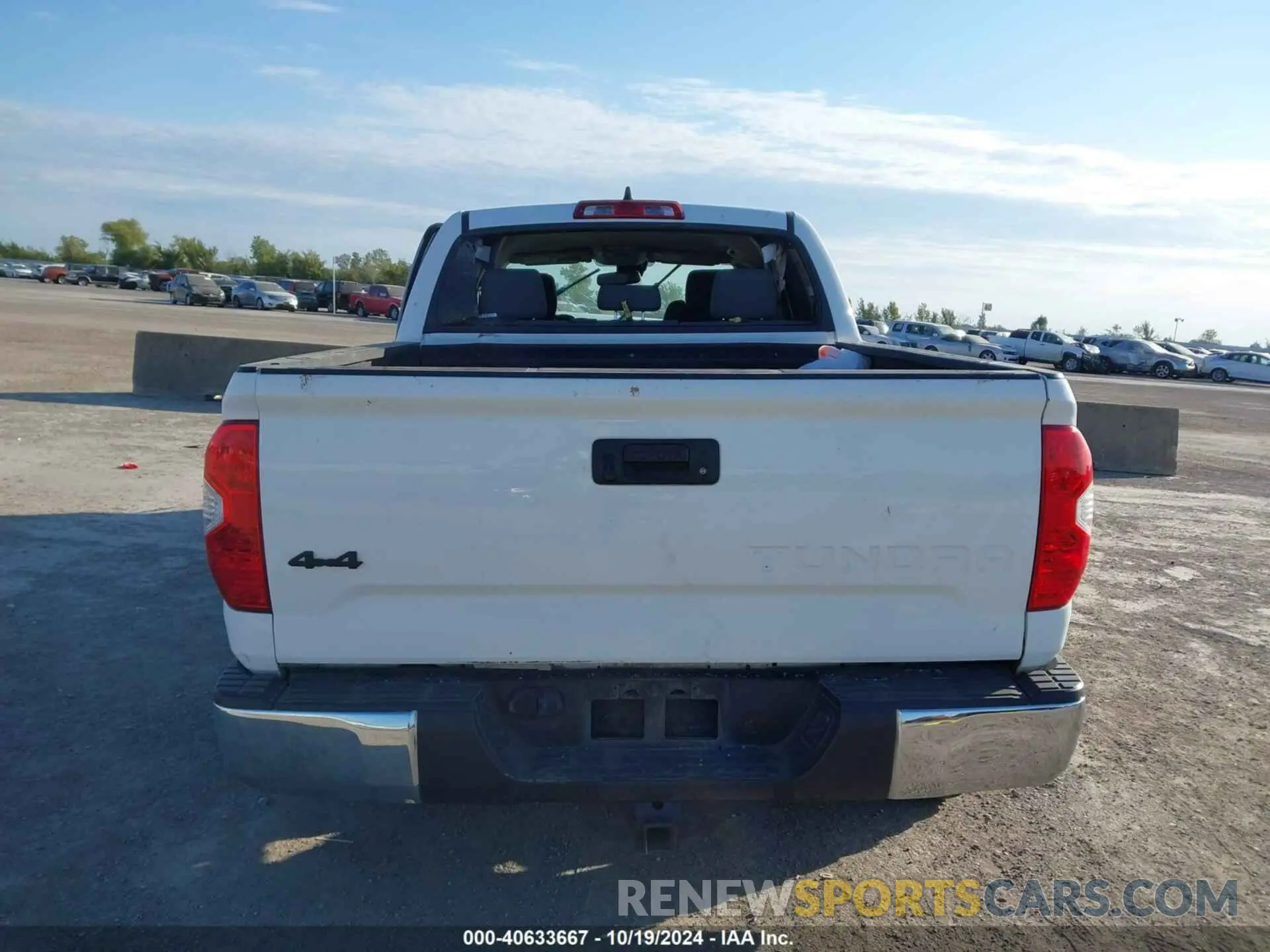 16 Photograph of a damaged car 5TFDY5F16LX945215 TOYOTA TUNDRA 2020