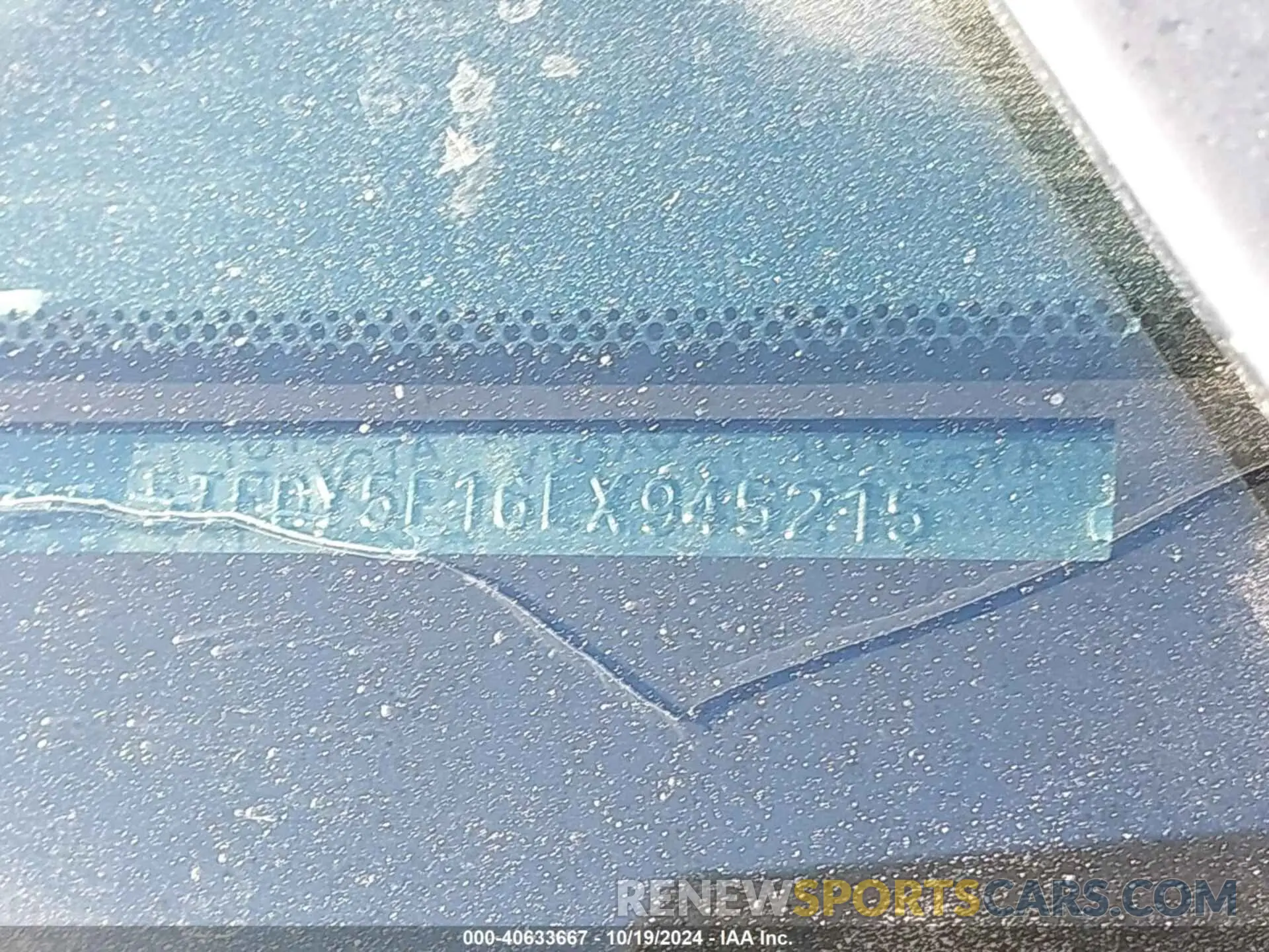 17 Photograph of a damaged car 5TFDY5F16LX945215 TOYOTA TUNDRA 2020