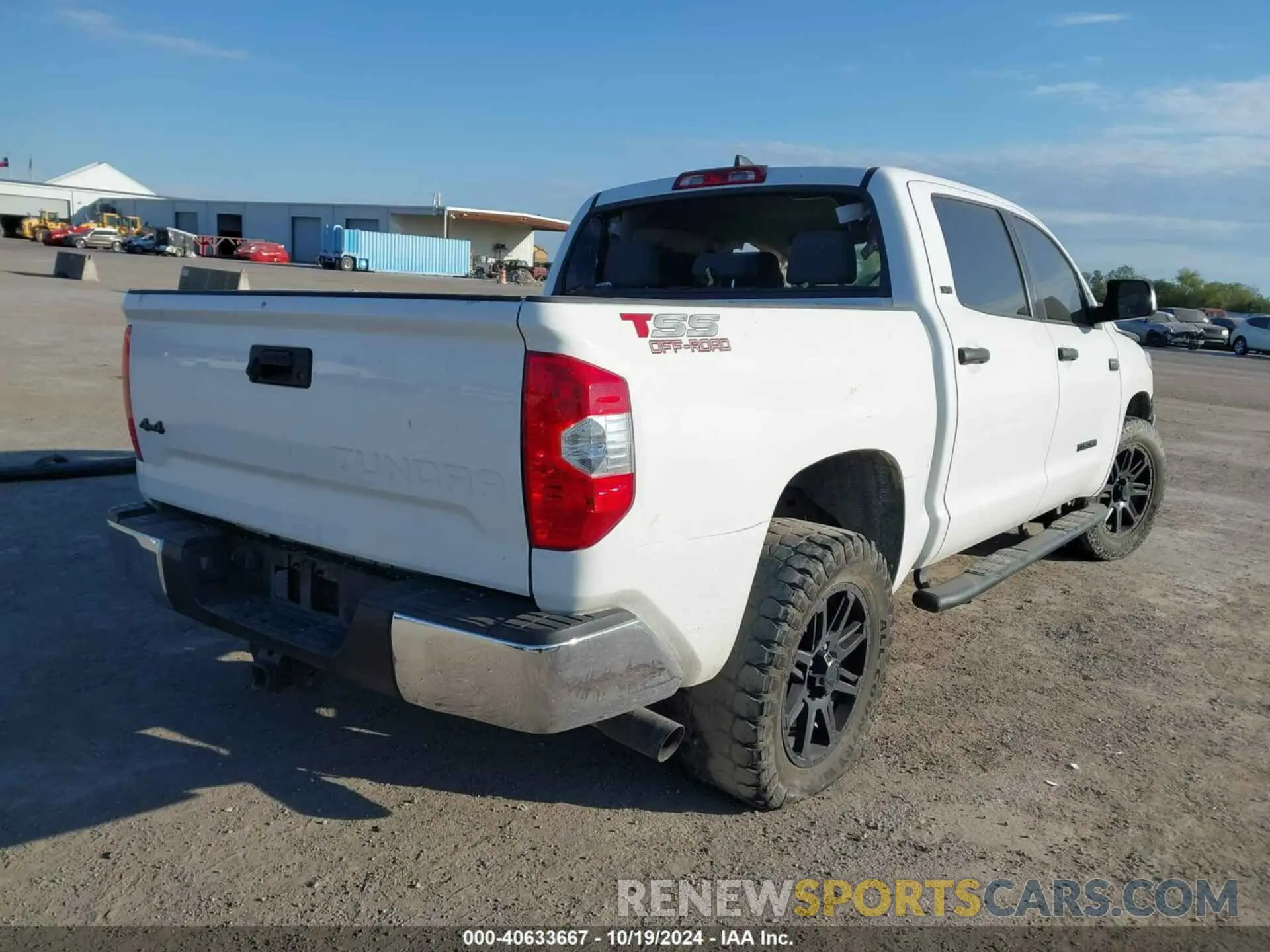 4 Photograph of a damaged car 5TFDY5F16LX945215 TOYOTA TUNDRA 2020