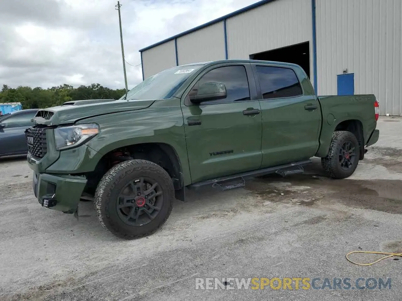1 Photograph of a damaged car 5TFDY5F17LX894839 TOYOTA TUNDRA 2020