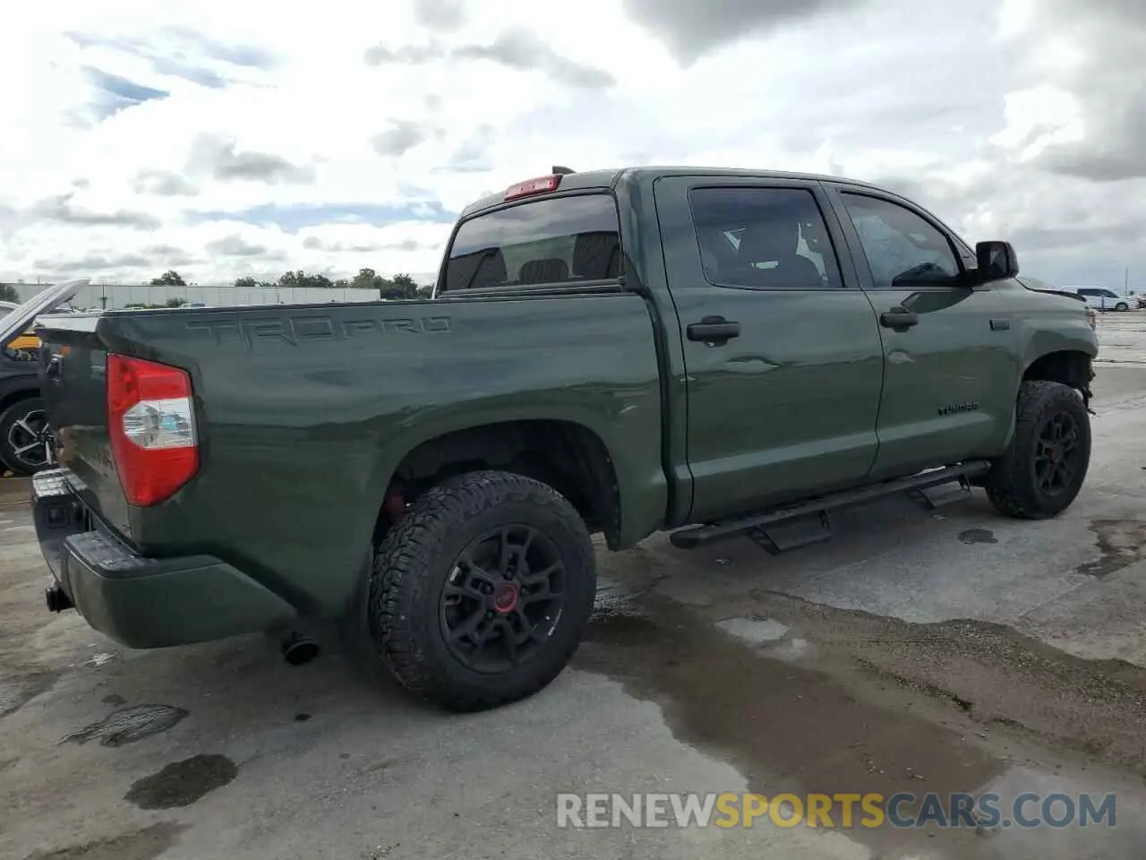 3 Photograph of a damaged car 5TFDY5F17LX894839 TOYOTA TUNDRA 2020