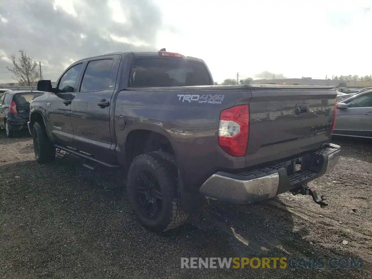 3 Photograph of a damaged car 5TFDY5F17LX899880 TOYOTA TUNDRA 2020