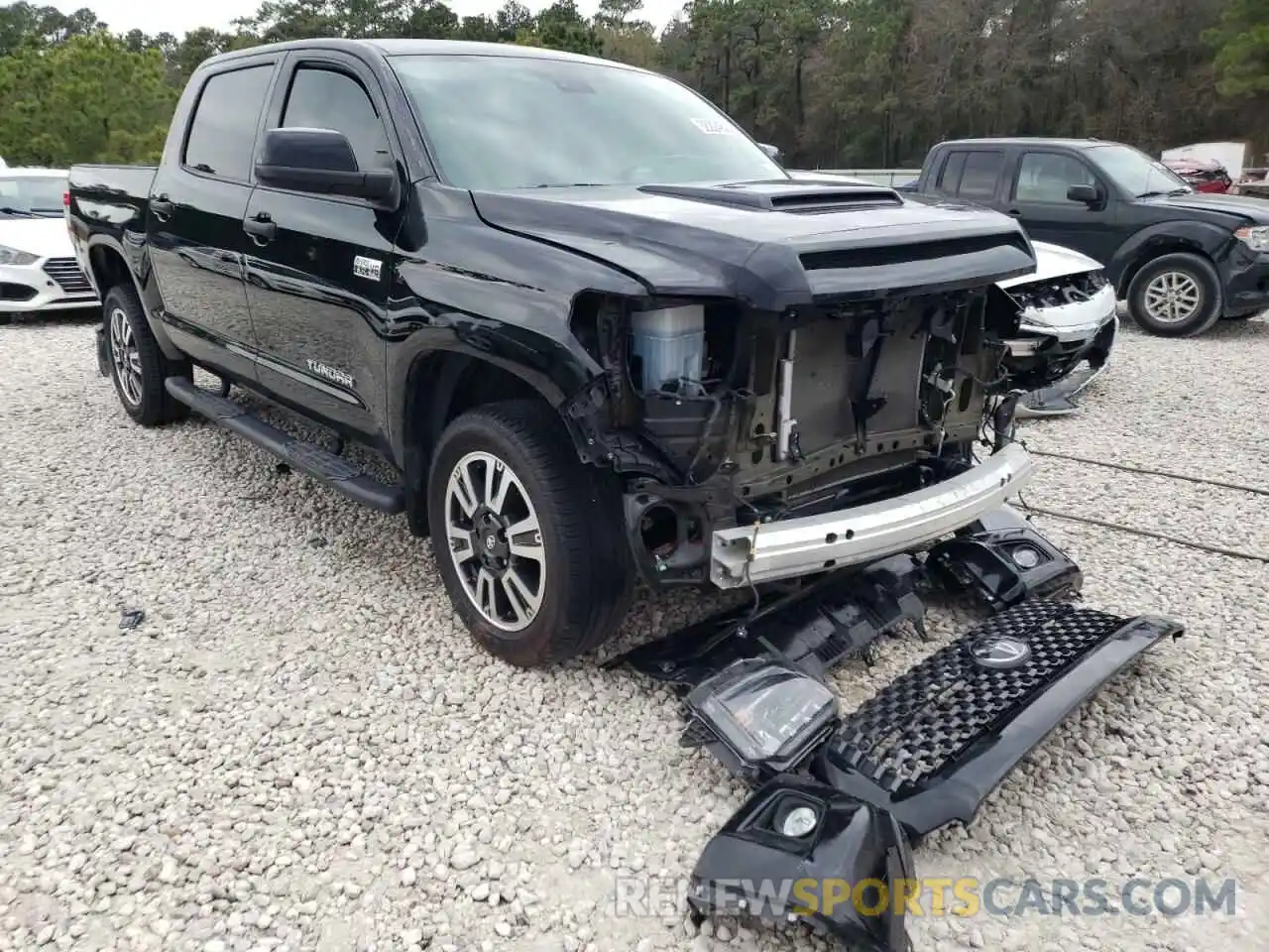 1 Photograph of a damaged car 5TFDY5F17LX901787 TOYOTA TUNDRA 2020