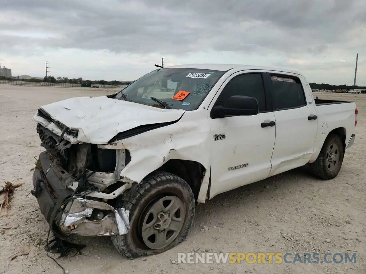 1 Photograph of a damaged car 5TFDY5F18LX899628 TOYOTA TUNDRA 2020