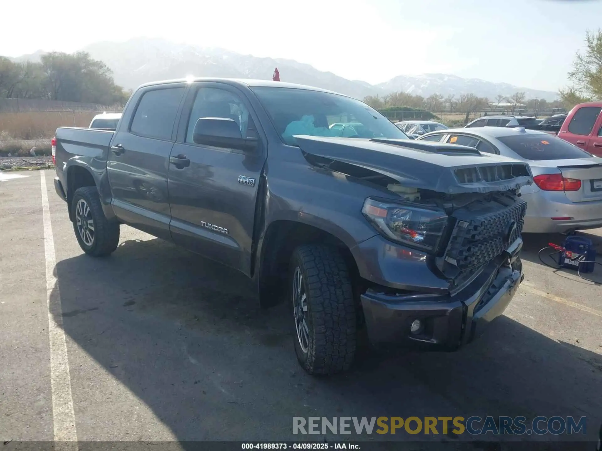 1 Photograph of a damaged car 5TFDY5F18LX912863 TOYOTA TUNDRA 2020