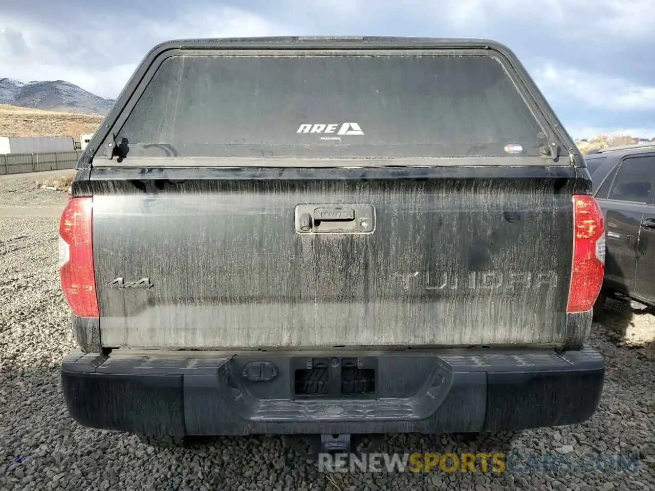 6 Photograph of a damaged car 5TFDY5F18LX934779 TOYOTA TUNDRA 2020