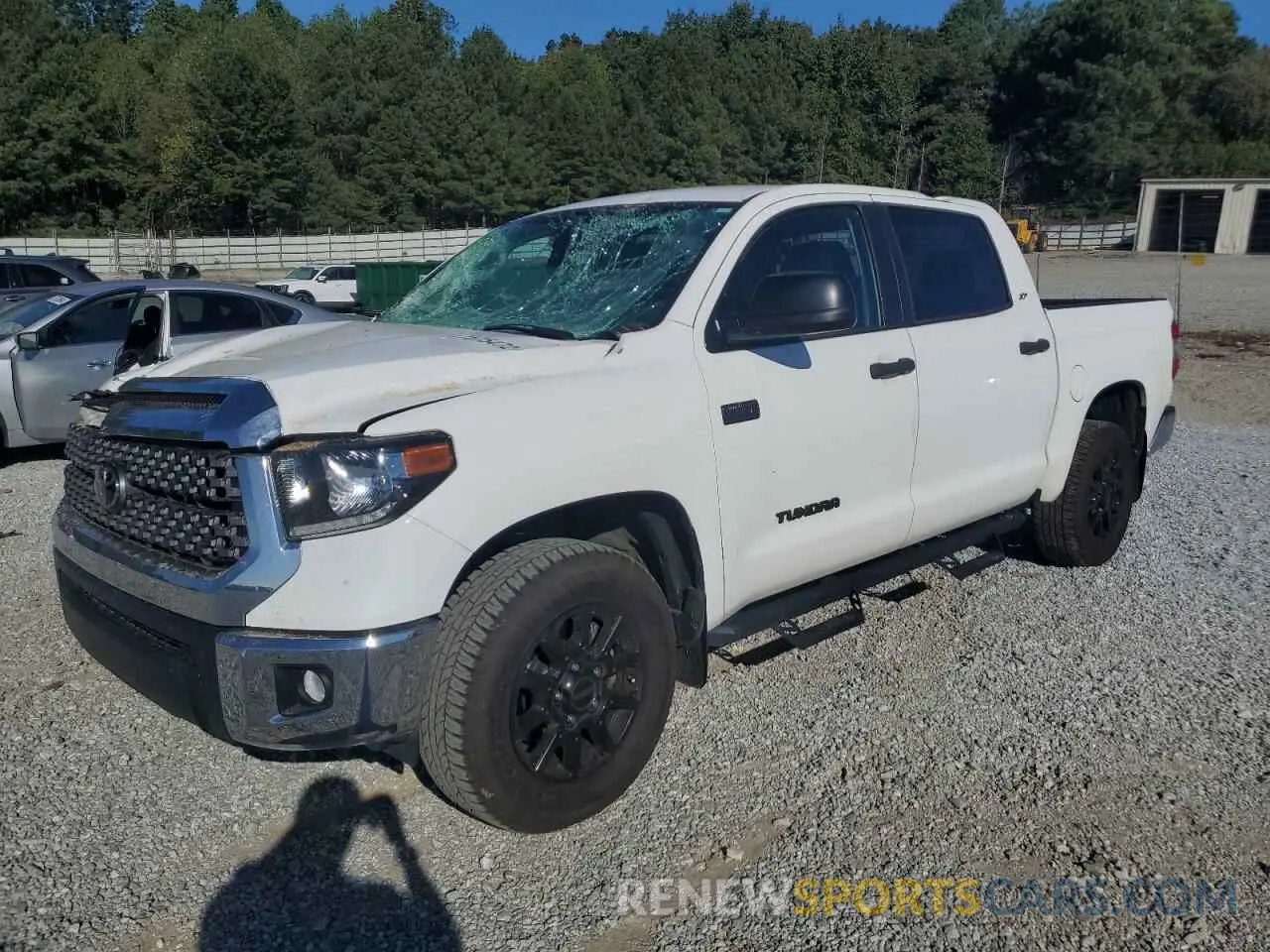 1 Photograph of a damaged car 5TFDY5F18LX937276 TOYOTA TUNDRA 2020