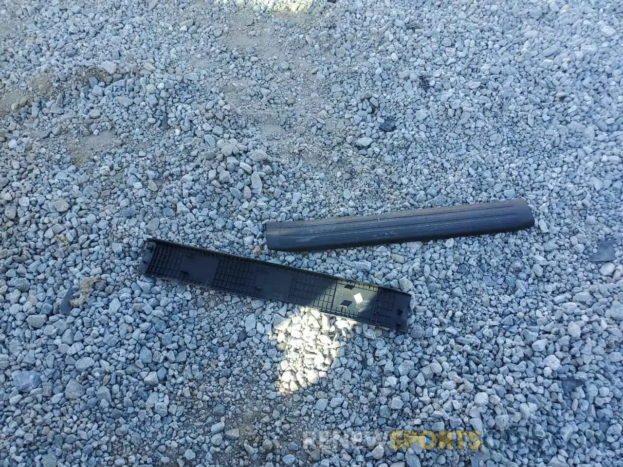 12 Photograph of a damaged car 5TFDY5F18LX937276 TOYOTA TUNDRA 2020