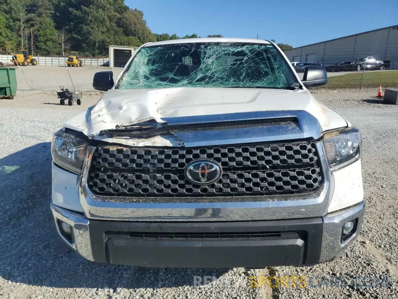 5 Photograph of a damaged car 5TFDY5F18LX937276 TOYOTA TUNDRA 2020