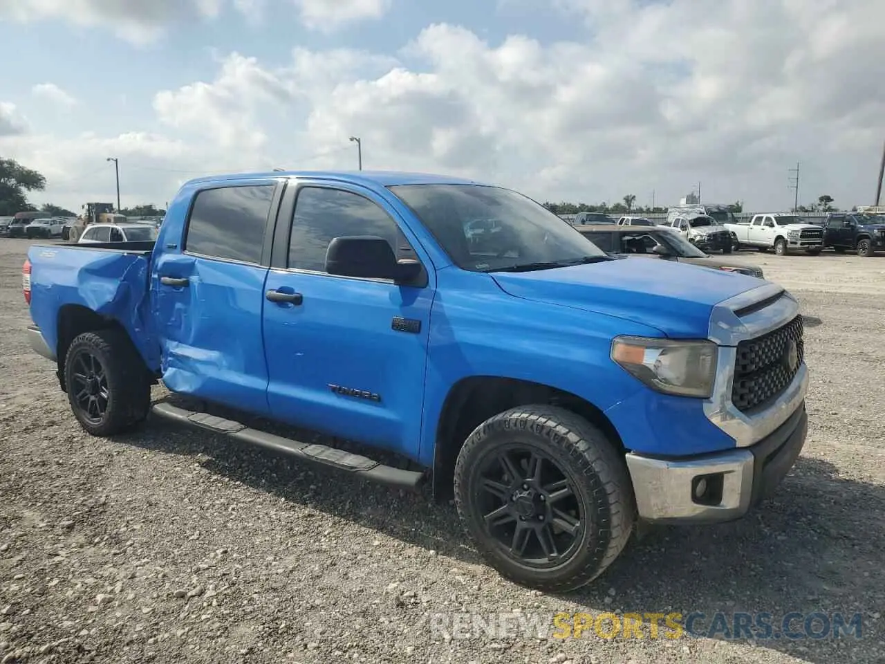 4 Photograph of a damaged car 5TFDY5F19LX880313 TOYOTA TUNDRA 2020