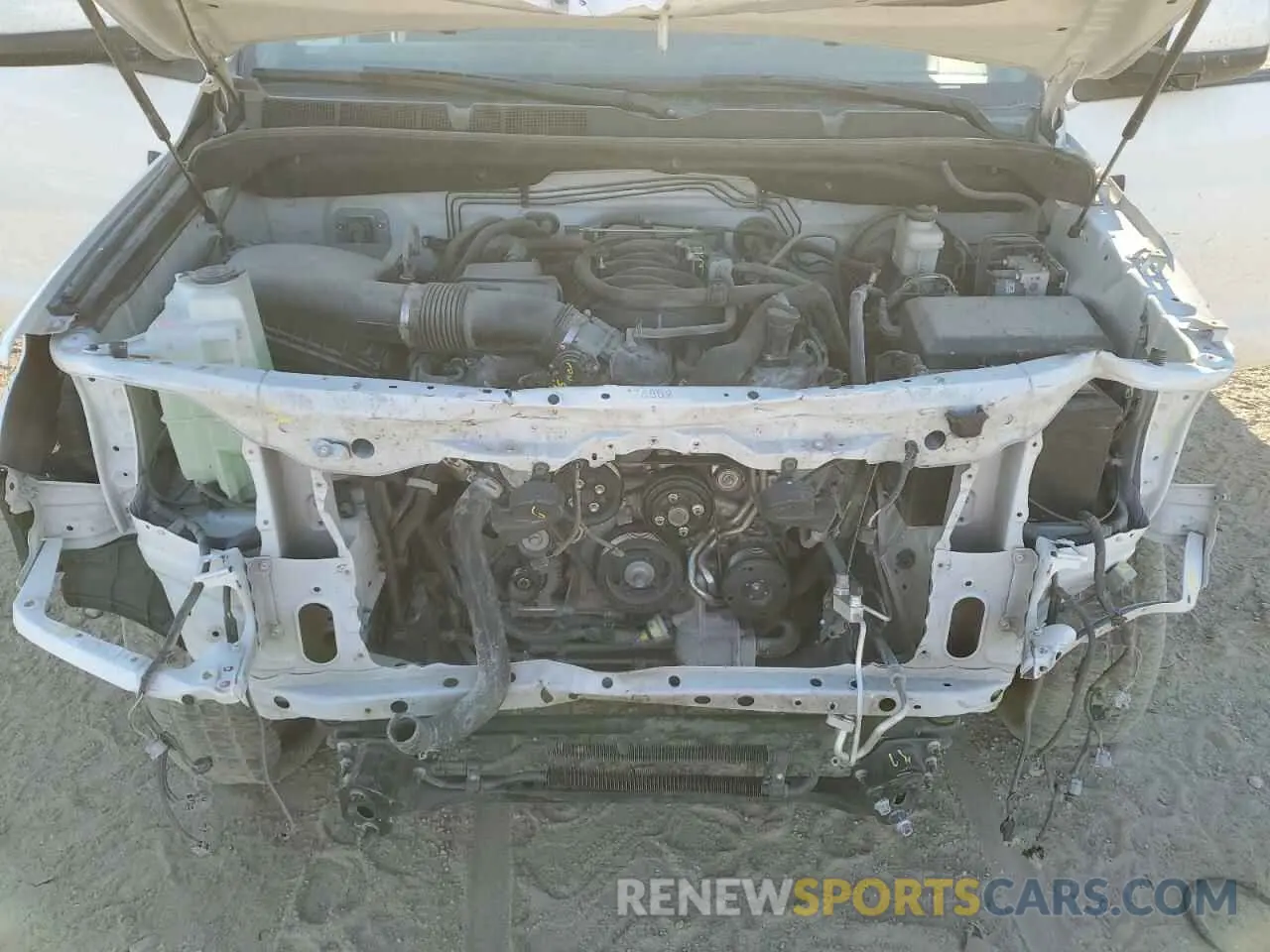 11 Photograph of a damaged car 5TFDY5F19LX938047 TOYOTA TUNDRA 2020