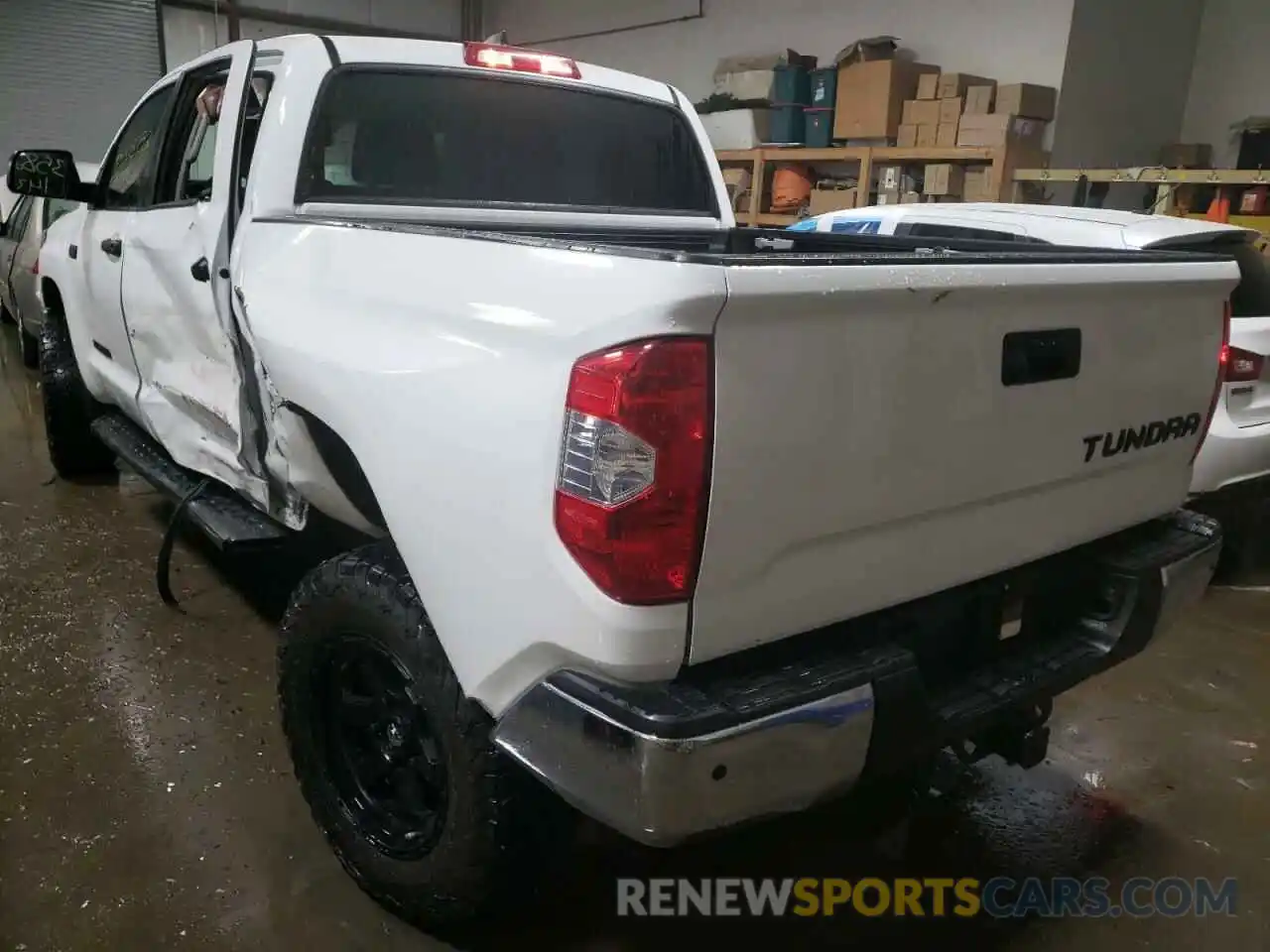 3 Photograph of a damaged car 5TFDY5F19LX942700 TOYOTA TUNDRA 2020