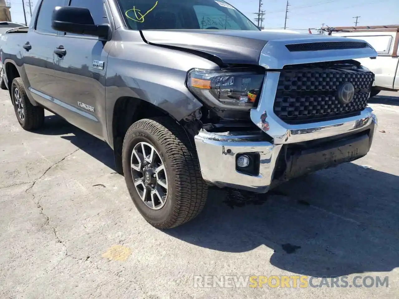 9 Photograph of a damaged car 5TFDY5F19LX947783 TOYOTA TUNDRA 2020