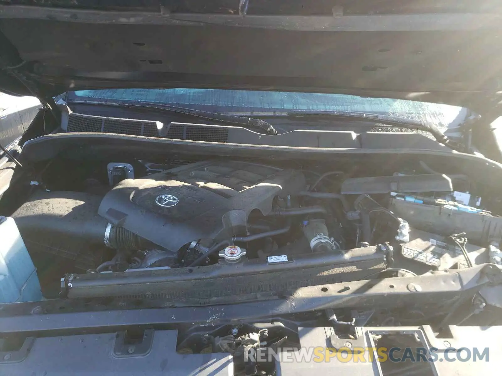 7 Photograph of a damaged car 5TFDY5F1XLX914453 TOYOTA TUNDRA 2020