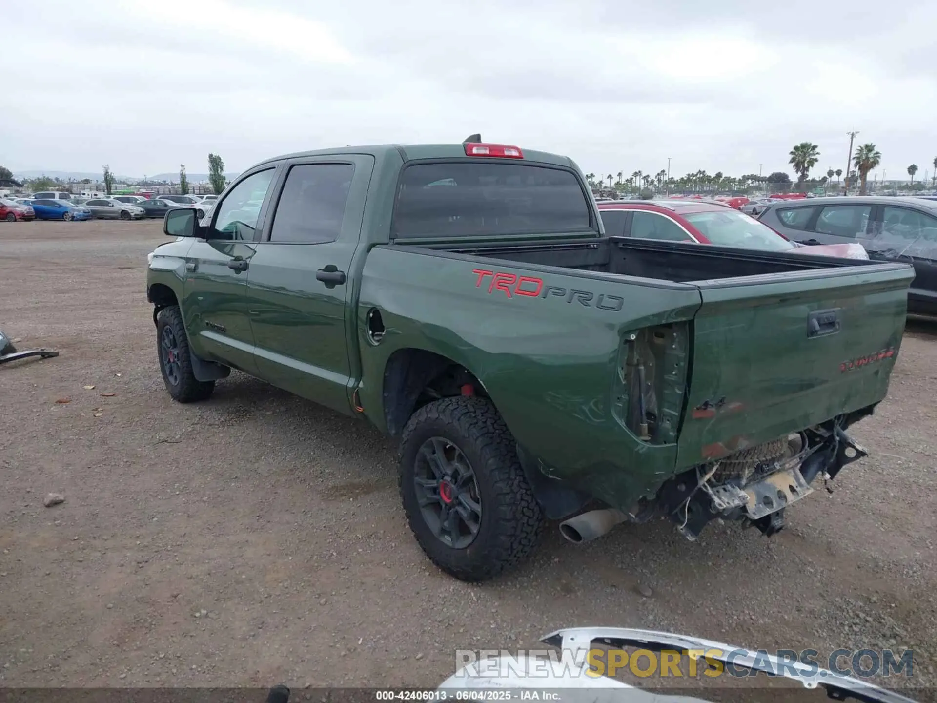 3 Photograph of a damaged car 5TFDY5F1XLX923704 TOYOTA TUNDRA 2020