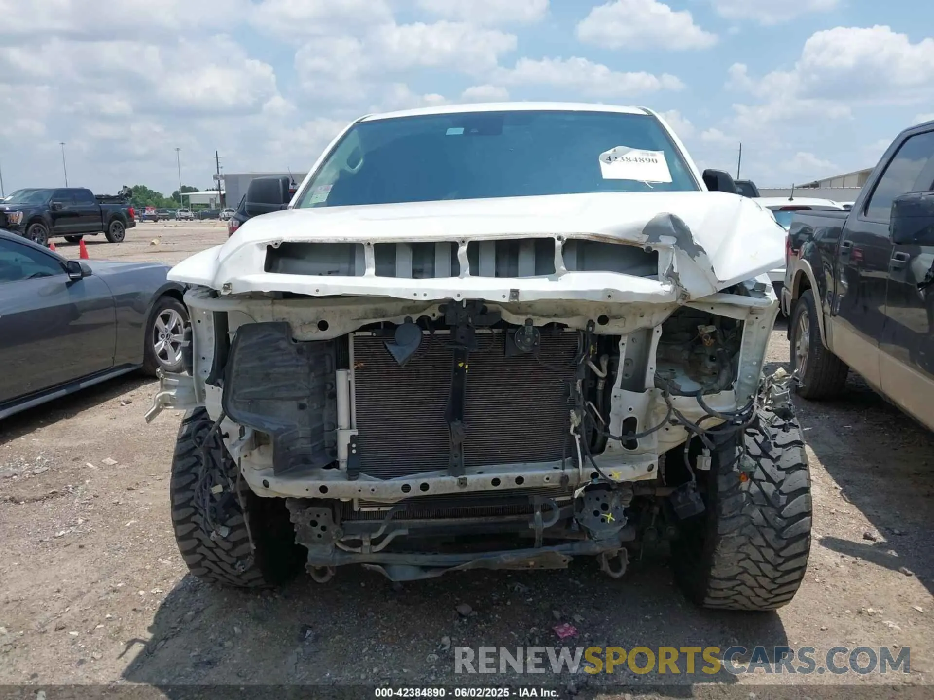 13 Photograph of a damaged car 5TFEY5F10LX268733 TOYOTA TUNDRA 2020