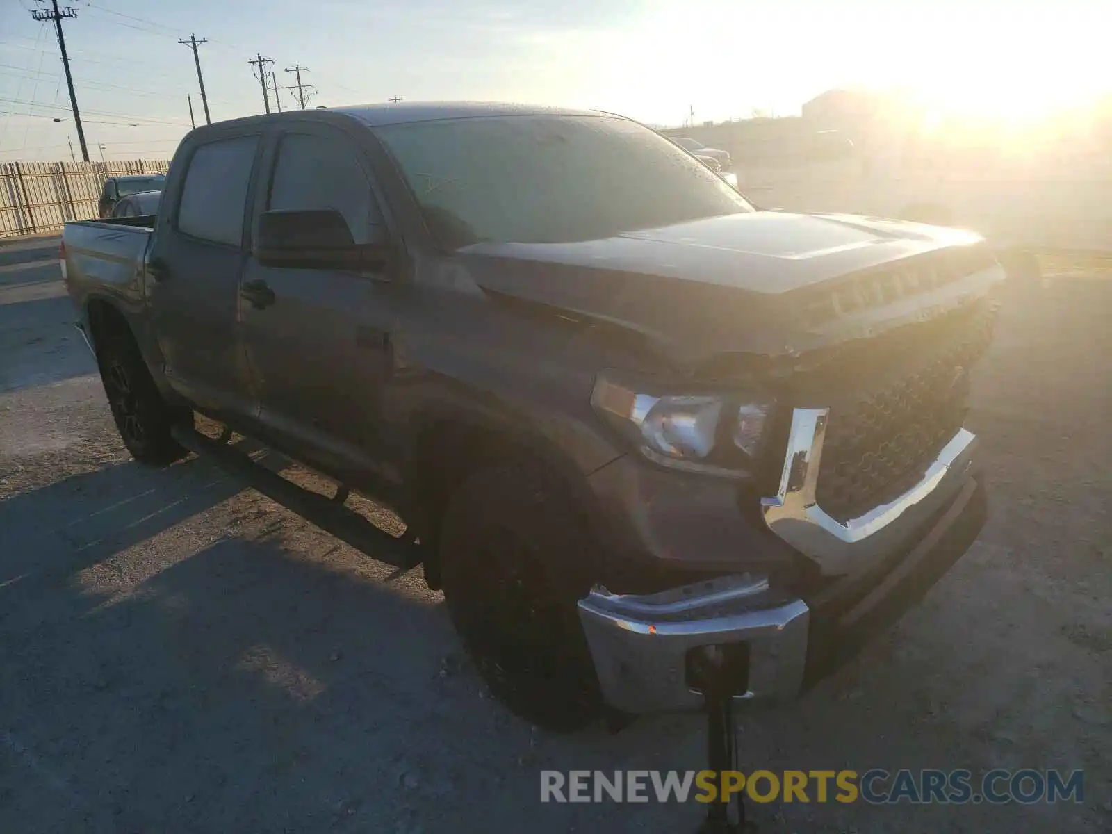 1 Photograph of a damaged car 5TFEY5F12LX257961 TOYOTA TUNDRA 2020