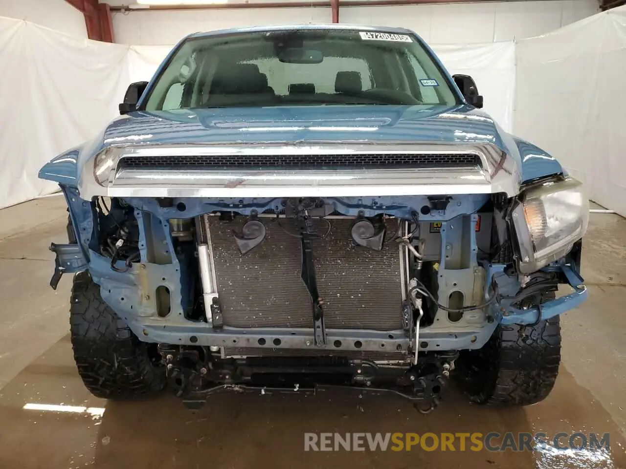 5 Photograph of a damaged car 5TFEY5F12LX260648 TOYOTA TUNDRA 2020
