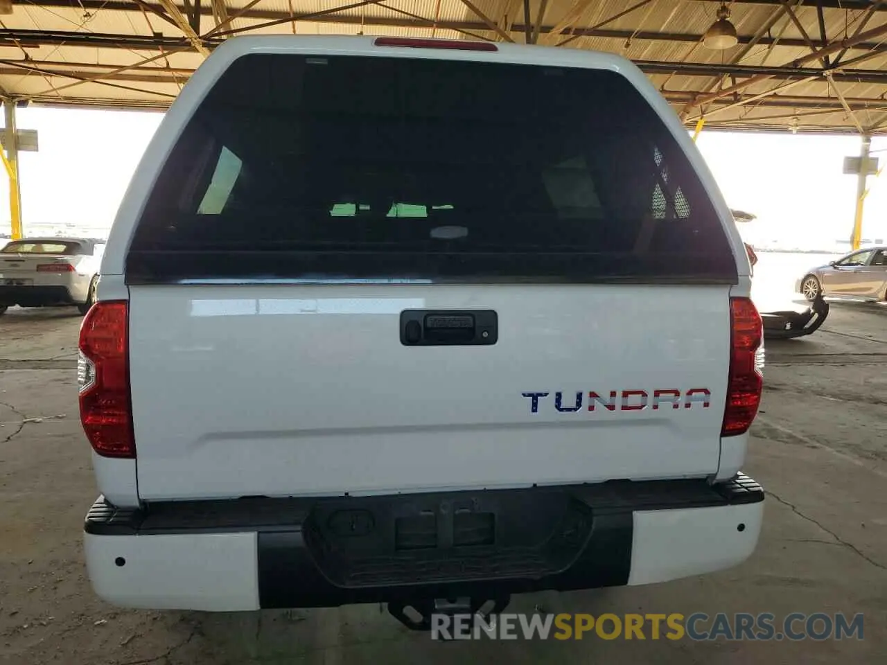 6 Photograph of a damaged car 5TFEY5F12LX270855 TOYOTA TUNDRA 2020
