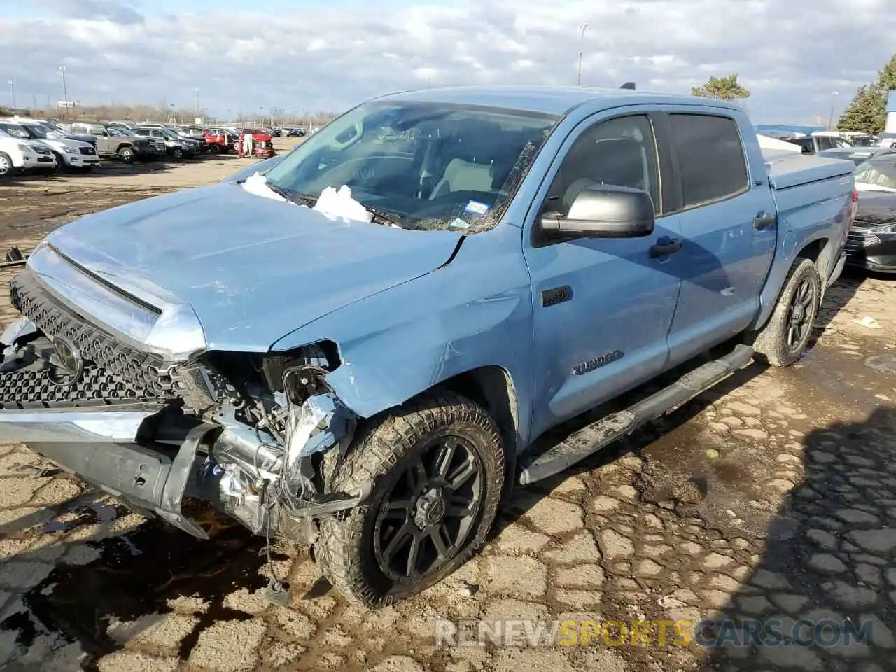 1 Photograph of a damaged car 5TFEY5F17LX259009 TOYOTA TUNDRA 2020