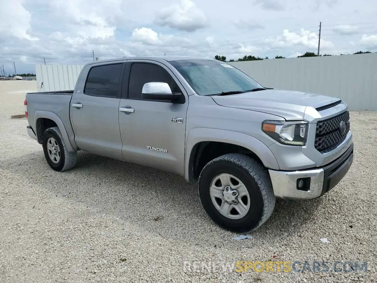 4 Photograph of a damaged car 5TFEY5F18LX258483 TOYOTA TUNDRA 2020