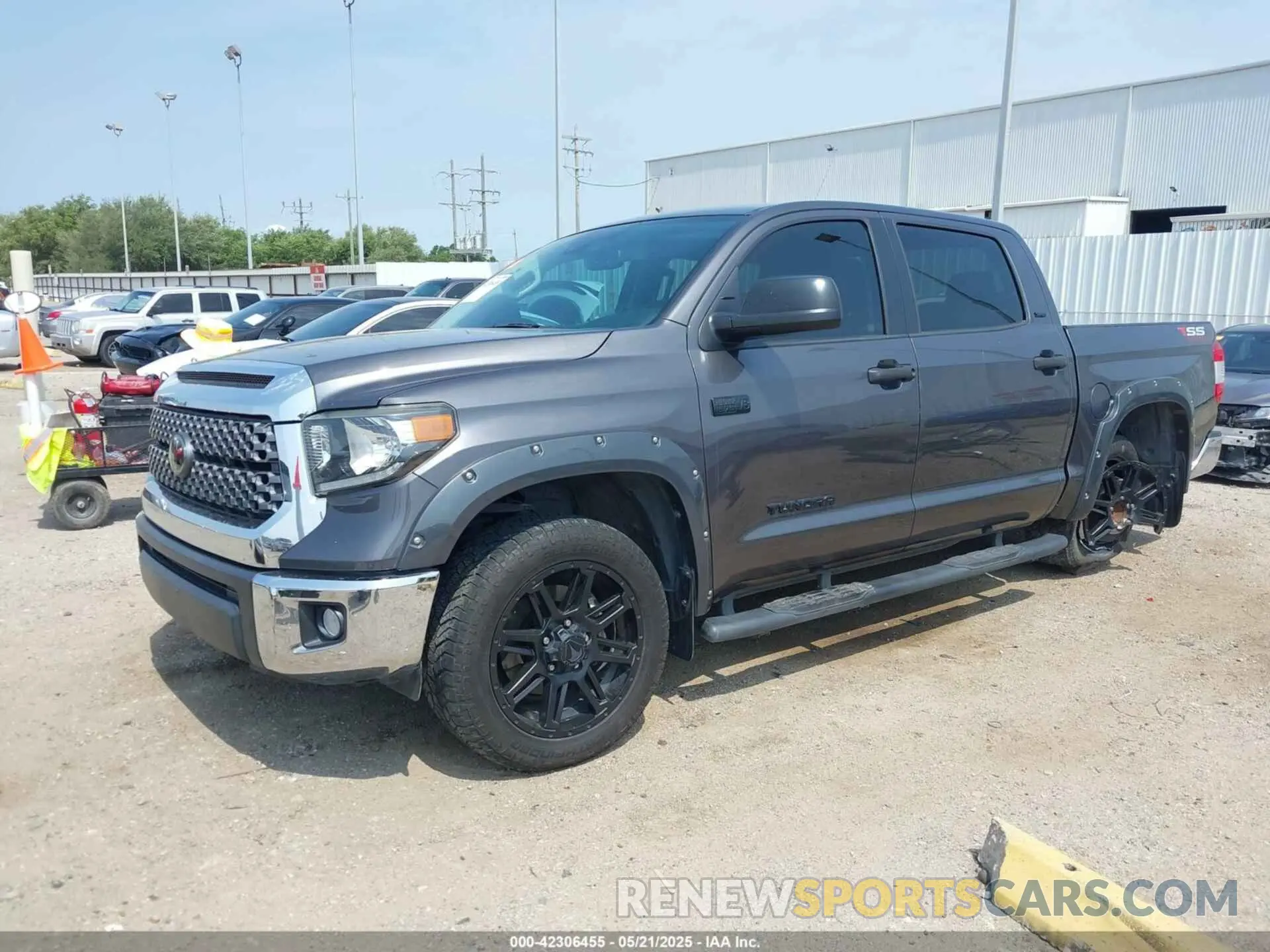 2 Photograph of a damaged car 5TFEY5F1XLX266049 TOYOTA TUNDRA 2020